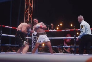 Усик нокаутував Верховена в 11 раунді та захистив свої титули (відео)